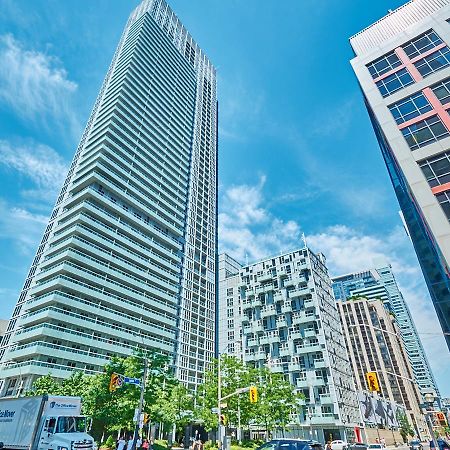 Diamond Suite Торонто Екстериор снимка